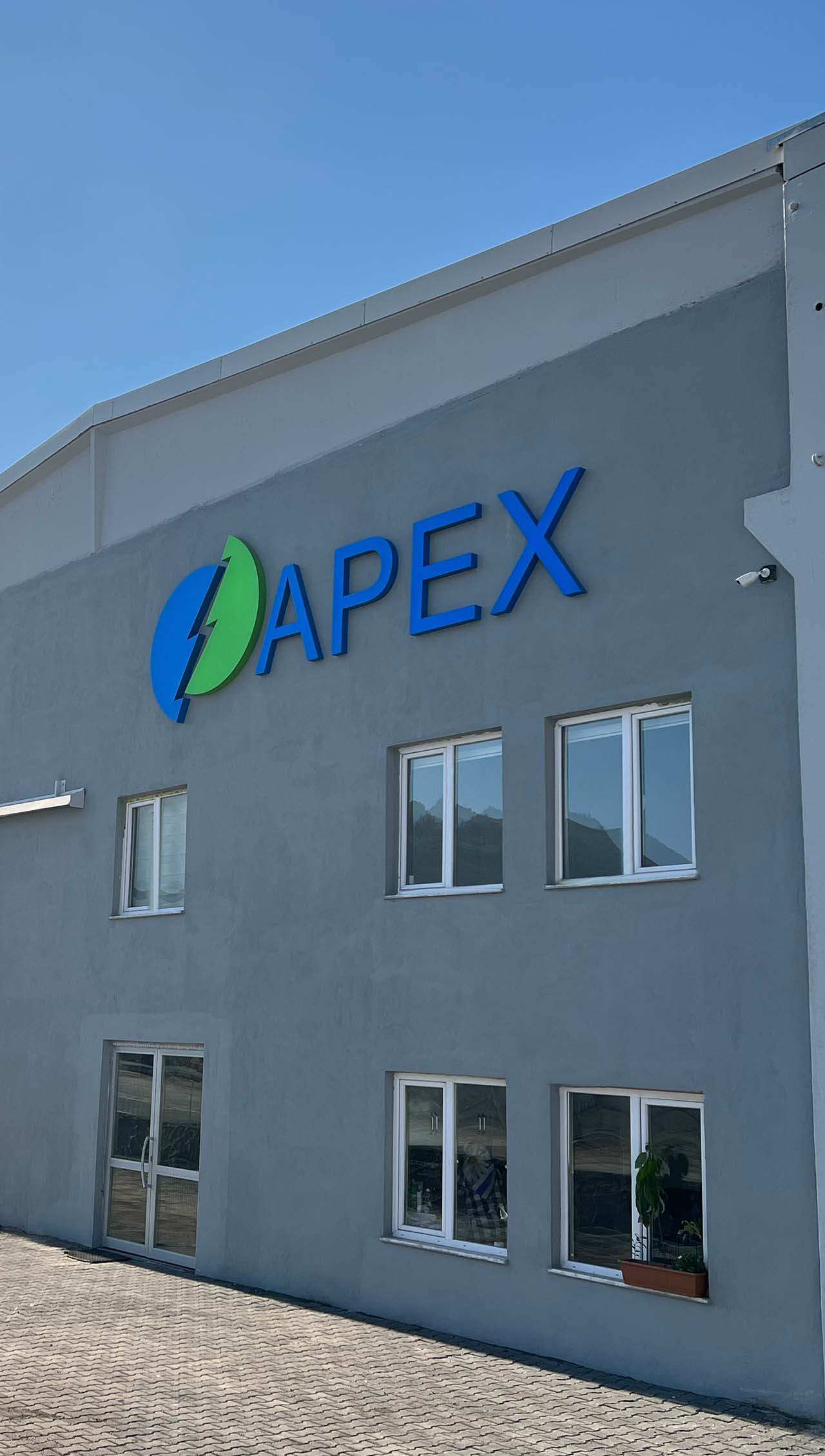 apex elektrik: Kablo Taşıma Sistemleri ve Elektrik Çözümlerinde Güvenin Adresi 2 apex elektrik