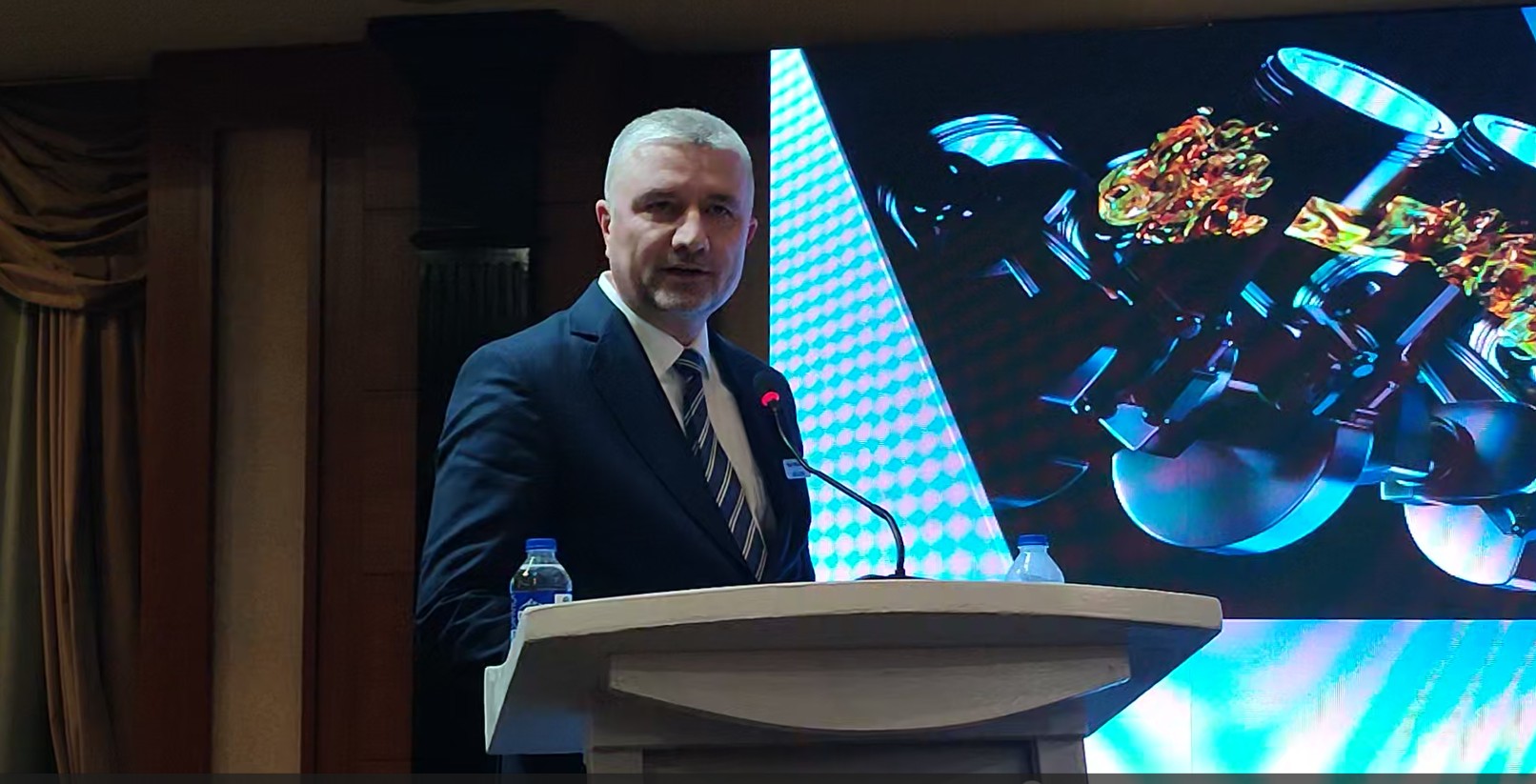 BELGİN Madeni Yağlar, Jeneratör ve Kesintisiz Güç Sistemlerinin Geleceğine Işık Tutuyor. 1 BELGİN Madeni Yağlar, Jeneratör ve Kesintisiz Güç Sistemlerinin Geleceğine Işık Tutuyor.
