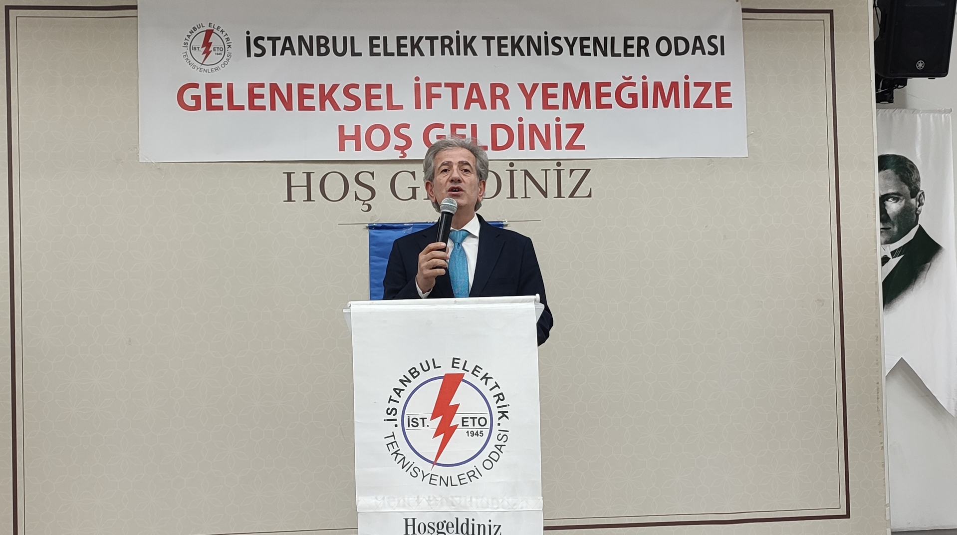 İstanbul Elektrik Teknisyenleri Odası İftarda Buluştu: Seçim Öncesi Birlik Mesajı Verildi. 1 İstanbul Elektrik Teknisyenleri Odası İftarda Buluştu: Seçim Öncesi Birlik Mesajı Verildi.