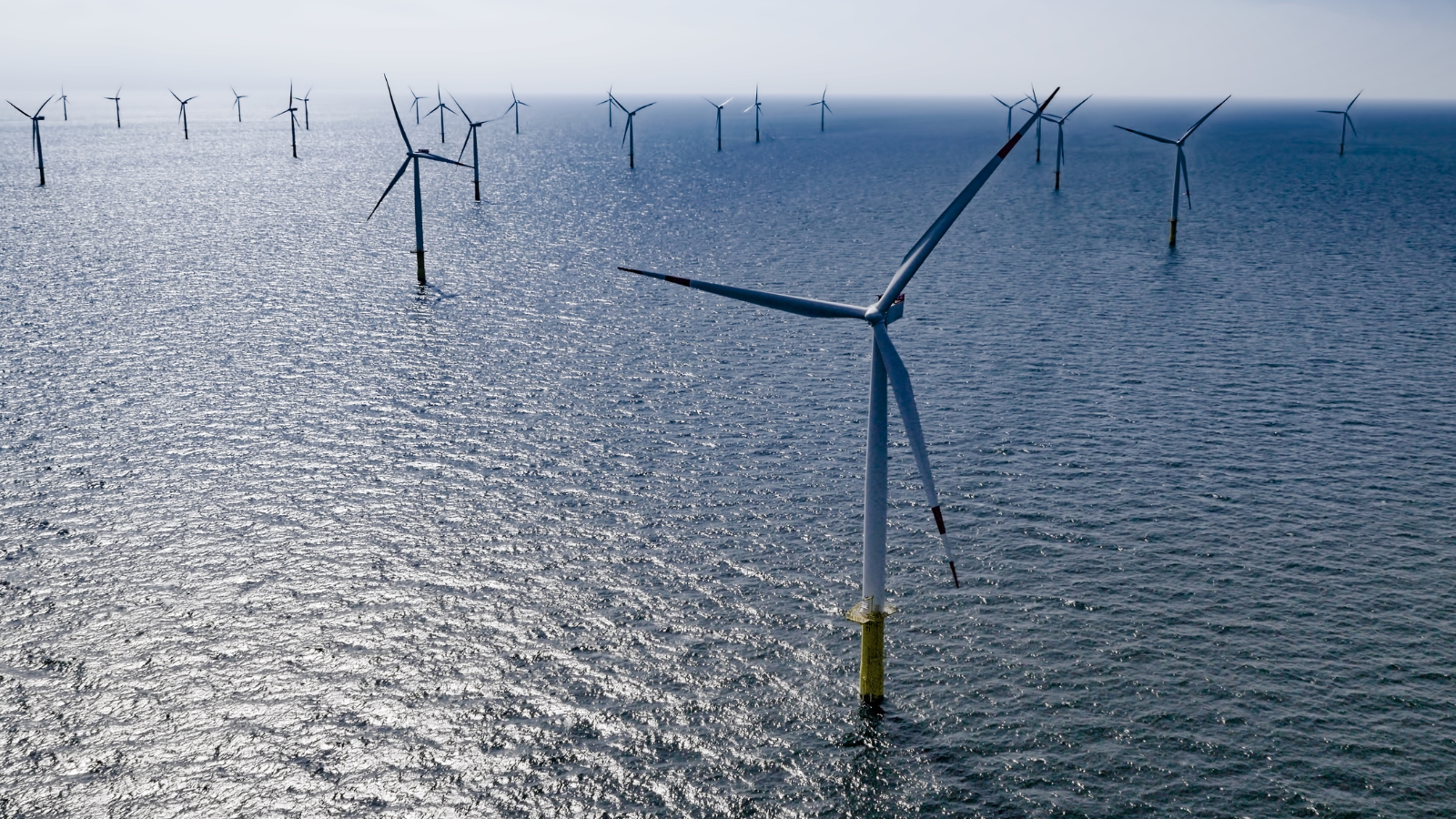 İngiltere'den açık deniz rüzgârında 8,4 GW’lık dev ihale